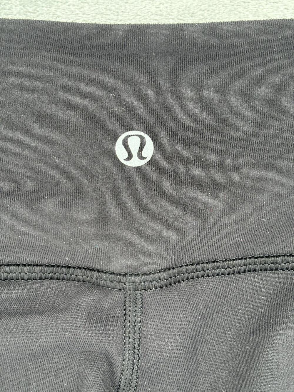 Lululemon Womens Black Cropped Leggings Size 6 Athleisure Yoga Minimalist - Picture 3 of 9